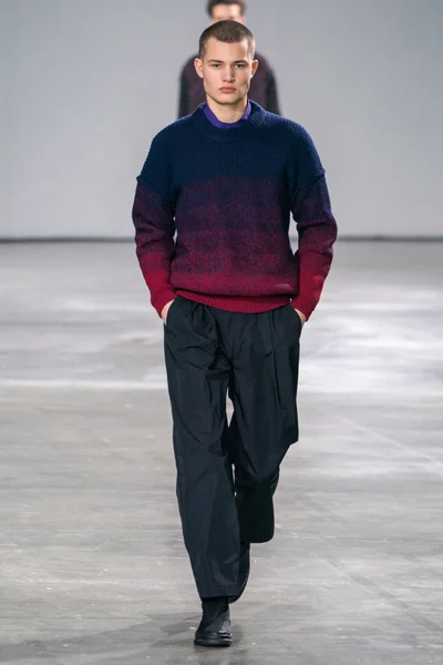 Look 39